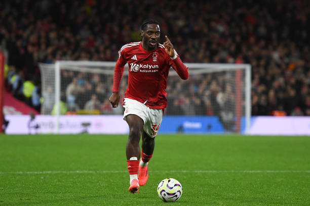 展現出其出 展現出其出