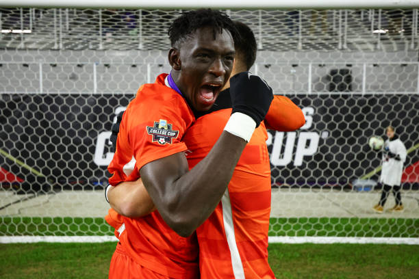 于我们预测 于我们预测