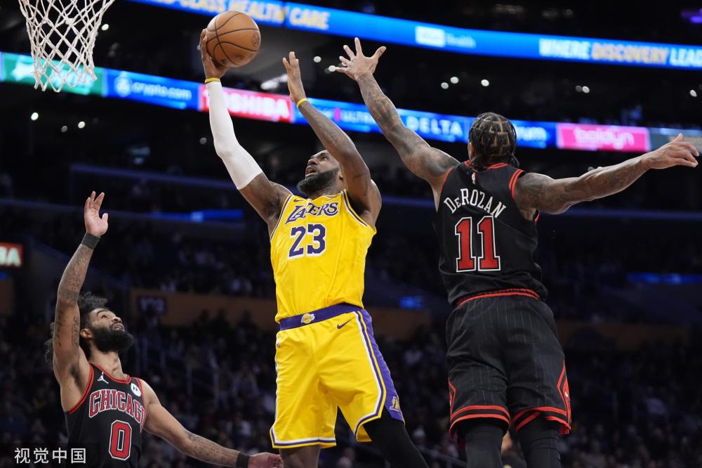 特別是在他 特別是在他